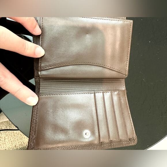 BUXTON | Brown Leather Trifold Wallet with Contrast Stitching Snap Closure - Picture 5 of 5